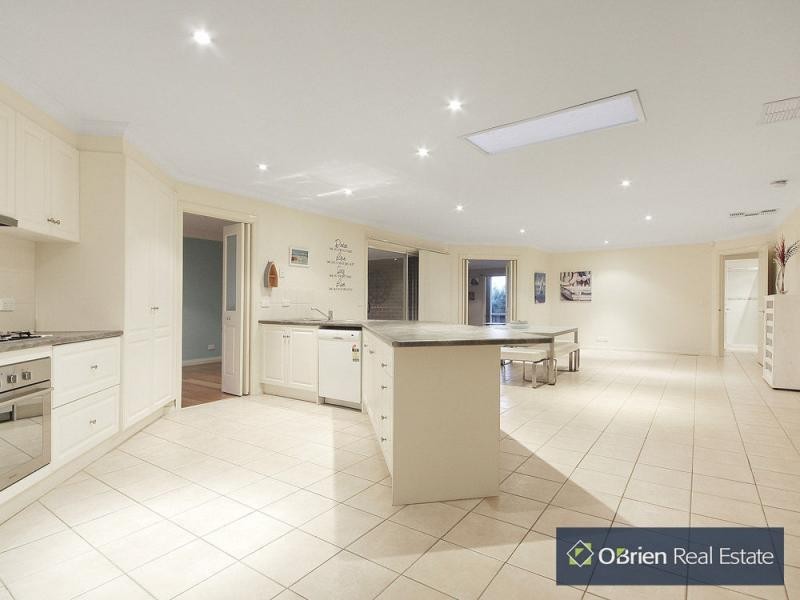 13 Tyrell Place, Berwick VIC 3806