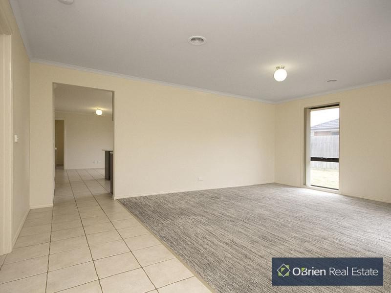 13 Acre Court, Pakenham VIC 3810