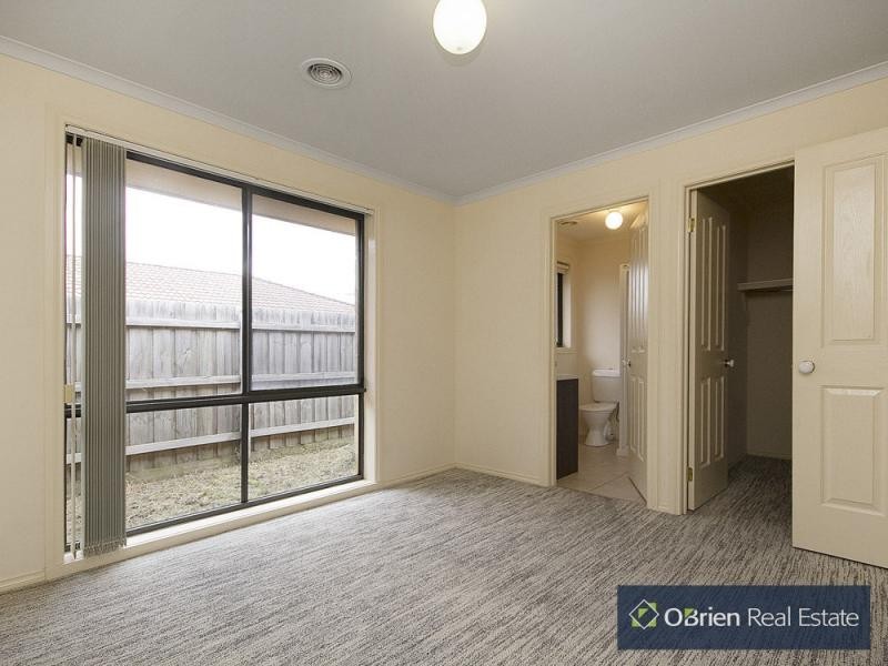 13 Acre Court, Pakenham VIC 3810