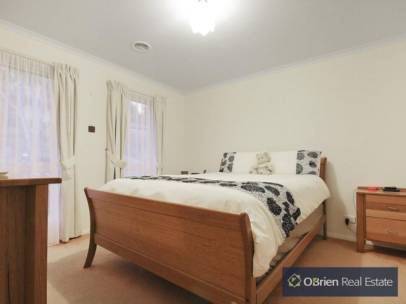 44 Wintersun Road, Berwick VIC 3806