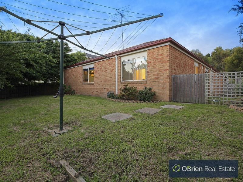 44 Wintersun Road, Berwick VIC 3806