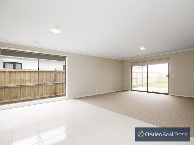 71 Frankland Street, Clyde North VIC 3978