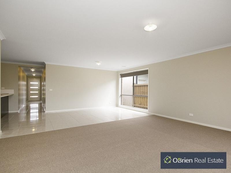 71 Frankland Street, Clyde North VIC 3978