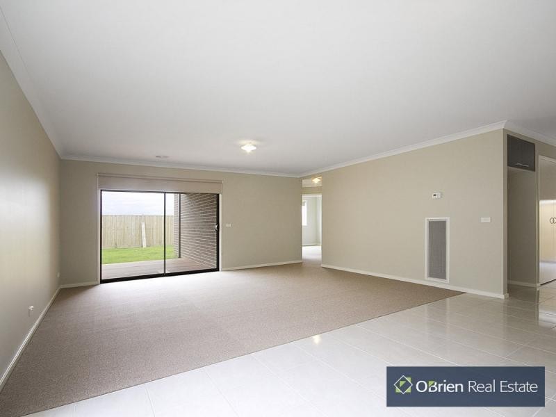 71 Frankland Street, Clyde North VIC 3978