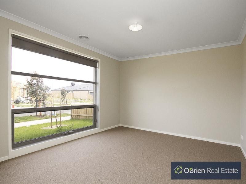 71 Frankland Street, Clyde North VIC 3978