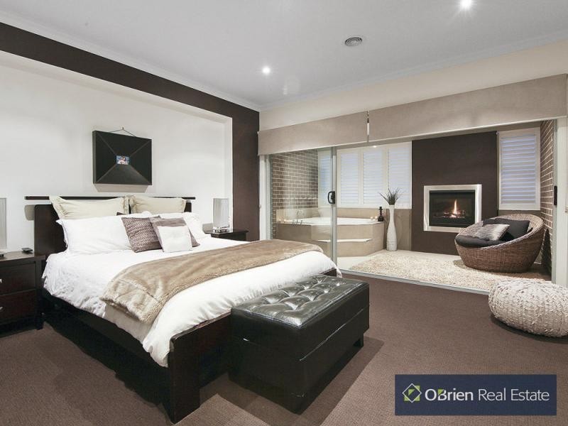 22 Botanic Drive, Pakenham VIC 3810