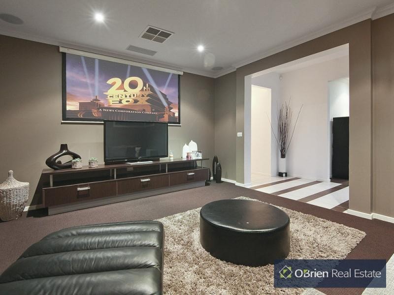 22 Botanic Drive, Pakenham VIC 3810