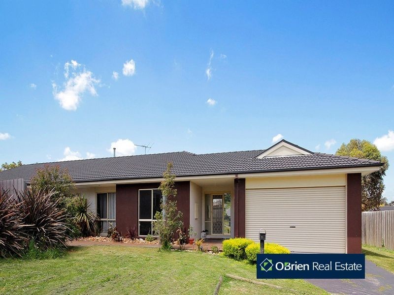11 Natanya Drive, Pakenham VIC 3810