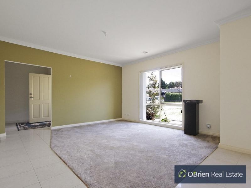 11 Natanya Drive, Pakenham VIC 3810