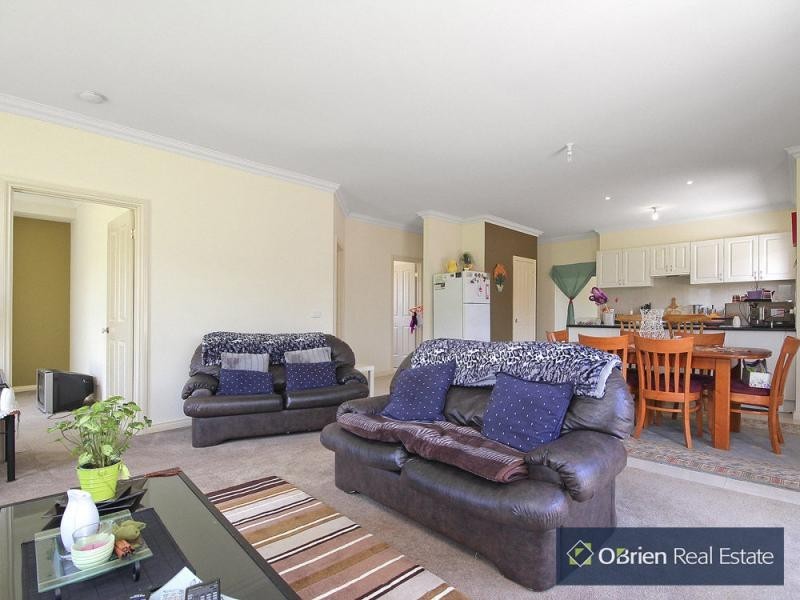 11 Natanya Drive, Pakenham VIC 3810