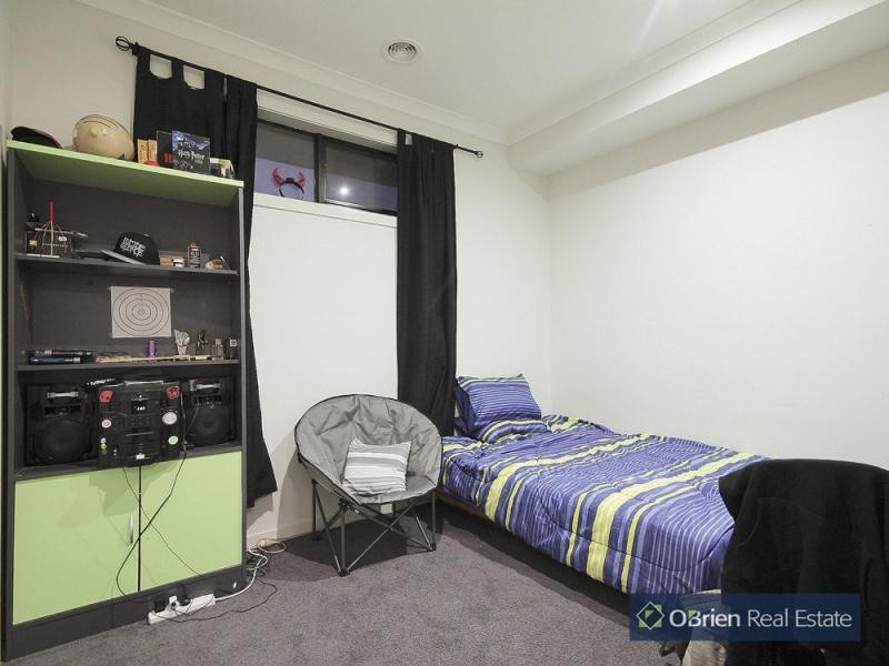 3 Whiteley Way, Pakenham VIC 3810