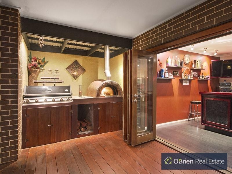 27 Soldiers Road, Berwick VIC 3806