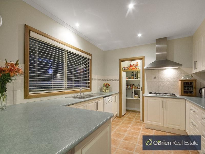 6C Lancelot Court, Drouin VIC 3818