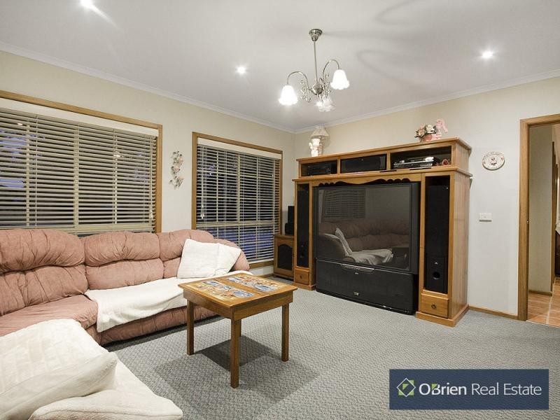 6C Lancelot Court, Drouin VIC 3818