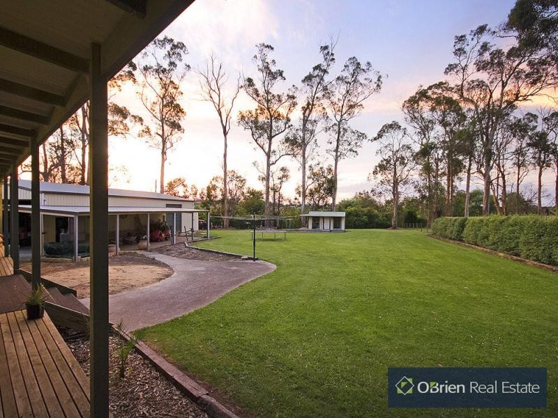 6C Lancelot Court, Drouin VIC 3818