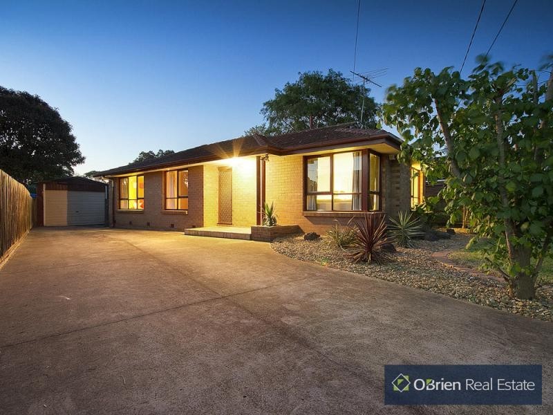 19 Jillian Street, Cranbourne VIC 3977