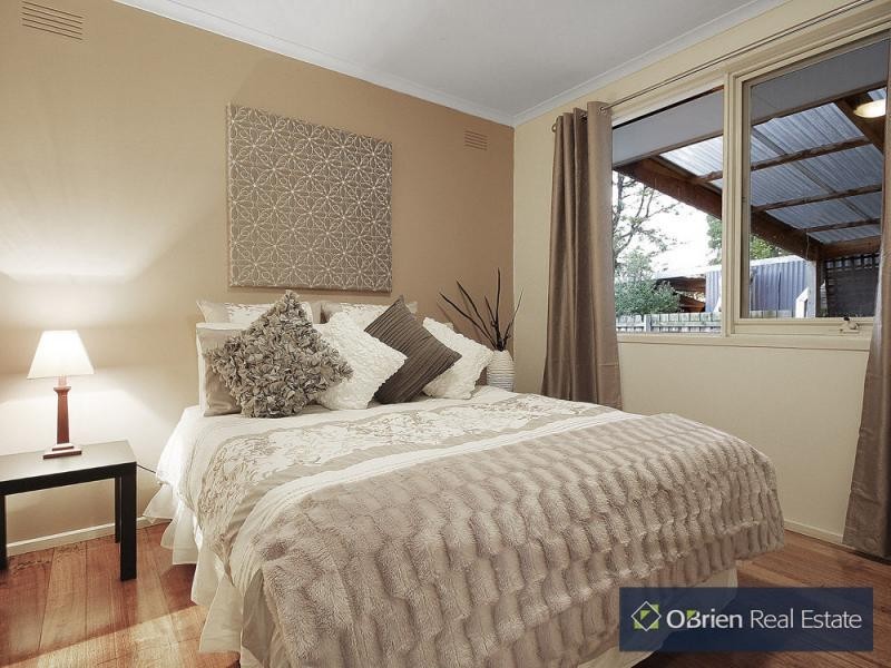 19 Jillian Street, Cranbourne VIC 3977