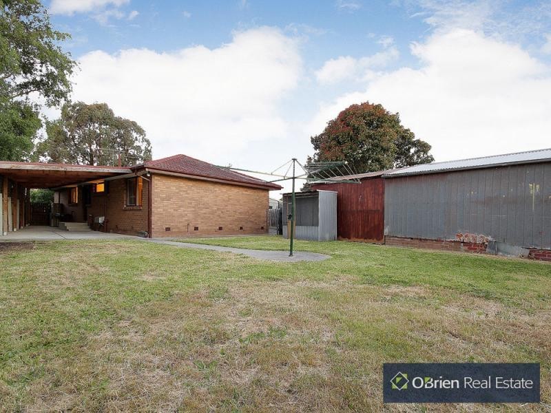 19 Jillian Street, Cranbourne VIC 3977
