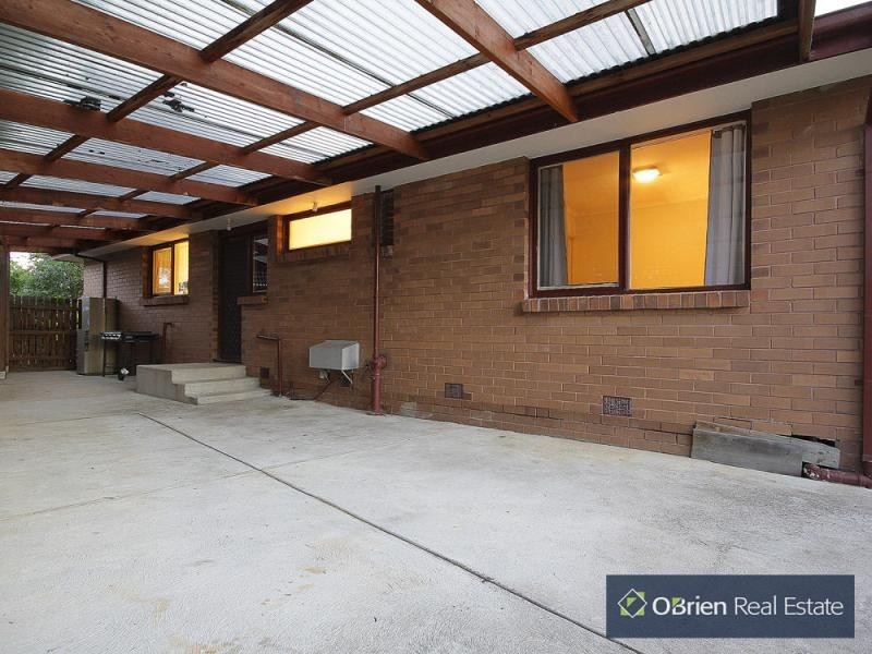 19 Jillian Street, Cranbourne VIC 3977