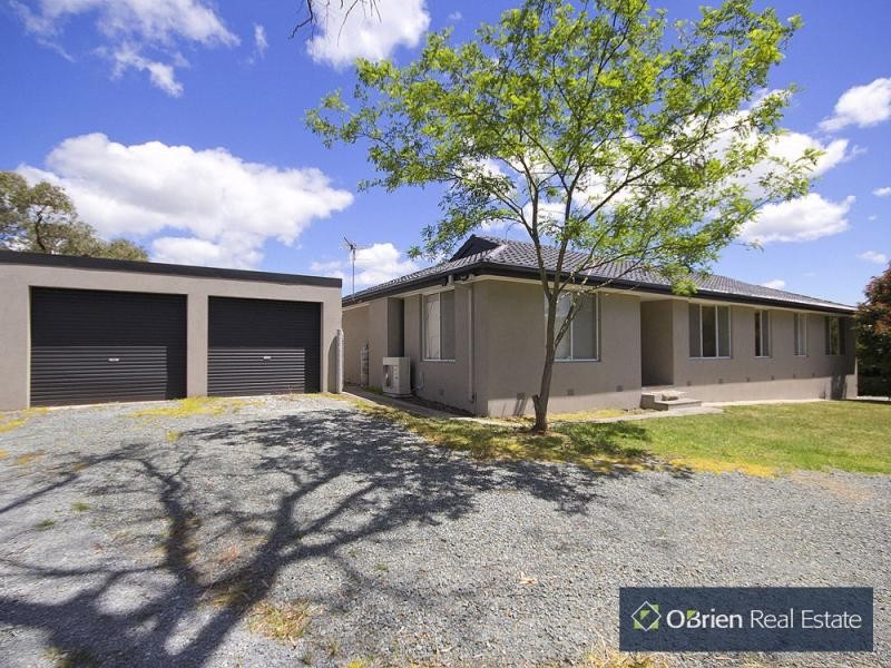 24 Browns Road, Devon Meadows VIC 3977