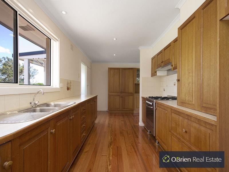 24 Browns Road, Devon Meadows VIC 3977