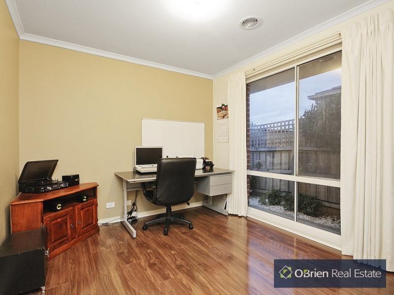 16 Ashmore Avenue, Narre Warren South VIC 3805