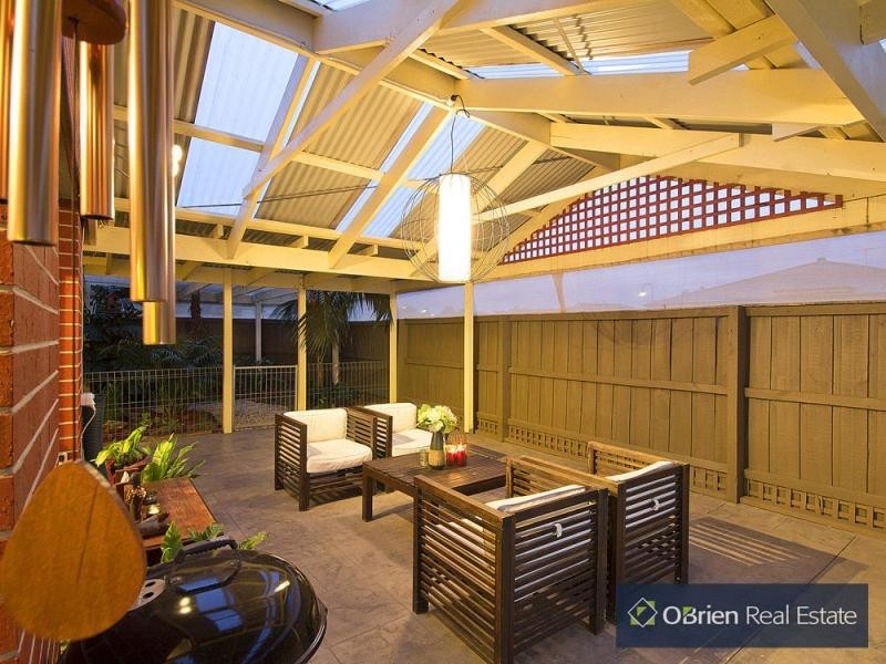 16 Ashmore Avenue, Narre Warren South VIC 3805