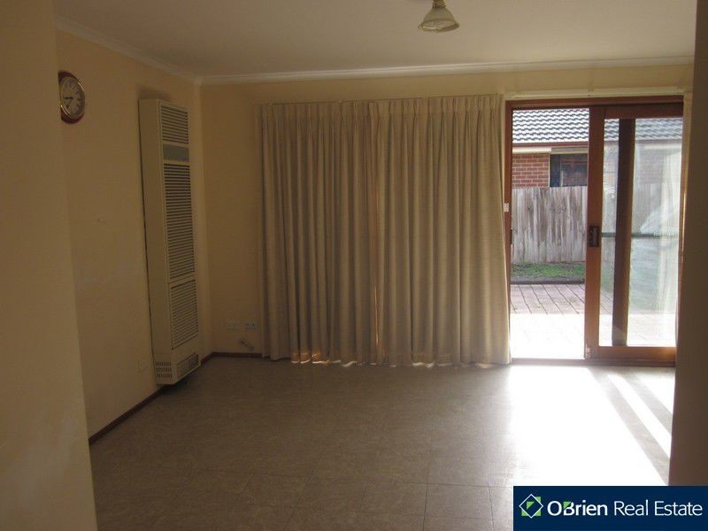 1 Porto Court, Cranbourne North VIC 3977