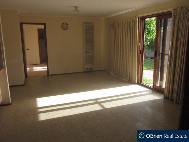 1 Porto Court, Cranbourne North VIC 3977