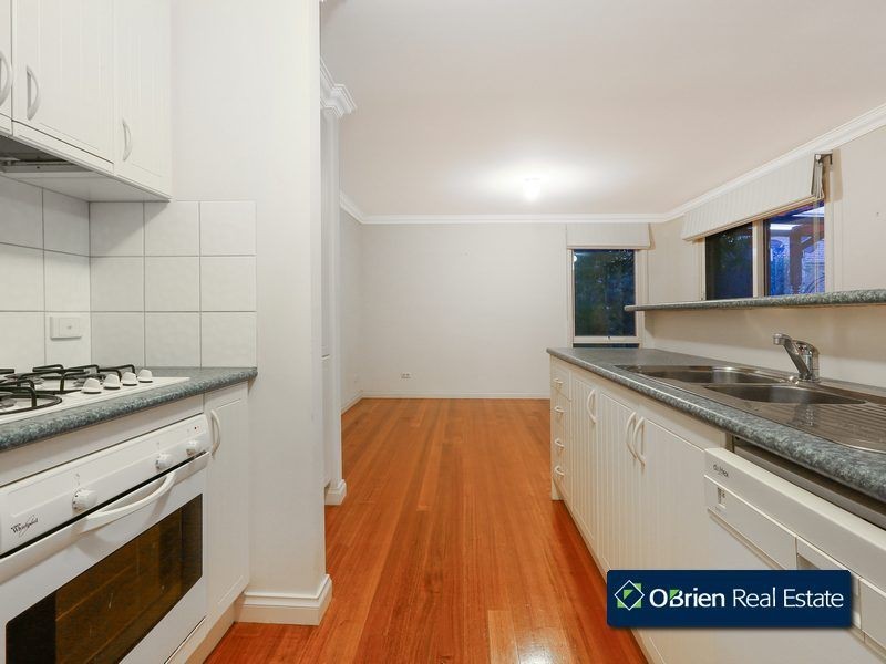 28 Grandview Terrace, Narre Warren South VIC 3805