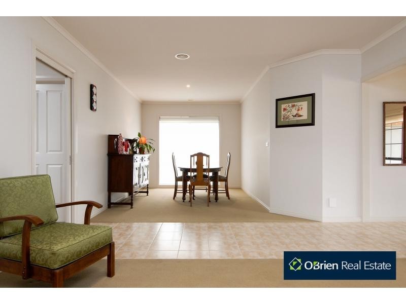 11 Galway Place, Cranbourne VIC 3977
