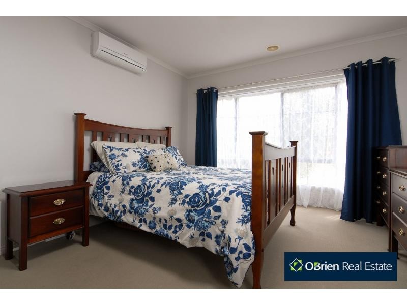 11 Galway Place, Cranbourne VIC 3977