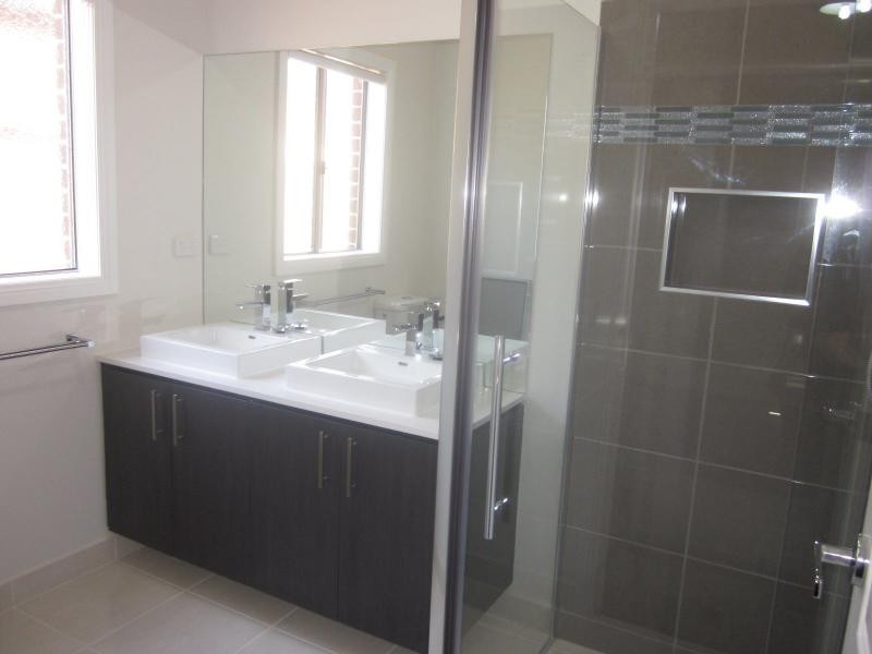 144 Mountainview Boulevard, Cranbourne North VIC 3977