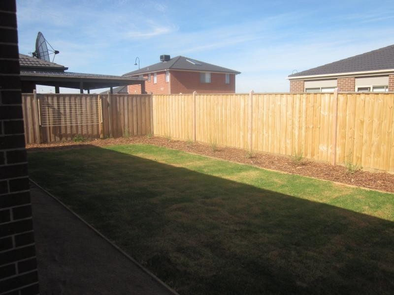 144 Mountainview Boulevard, Cranbourne North VIC 3977