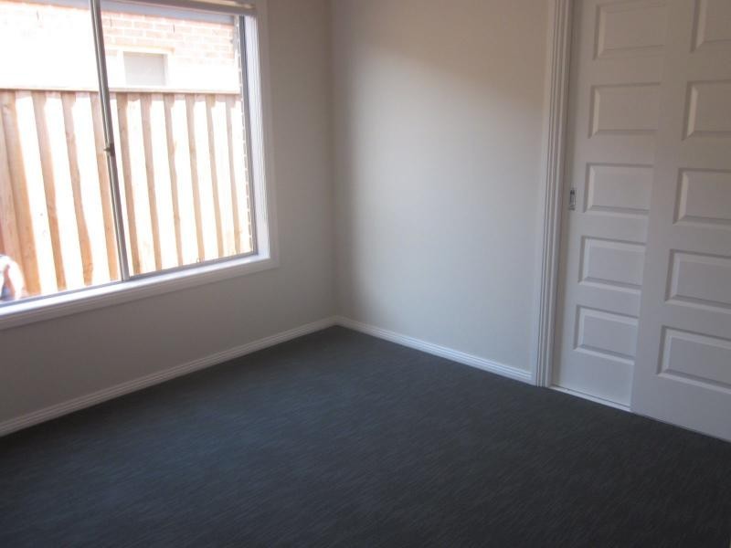 144 Mountainview Boulevard, Cranbourne North VIC 3977