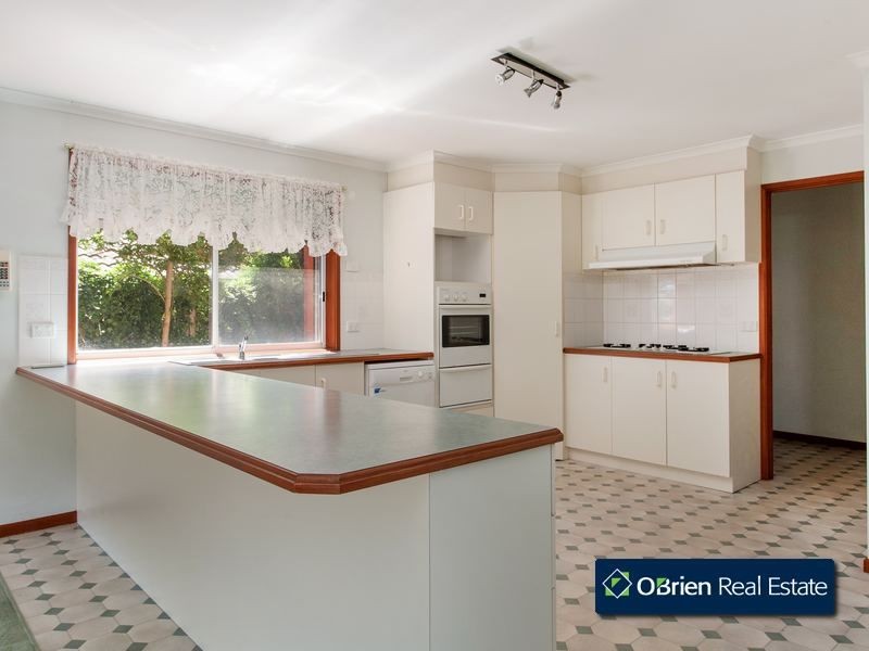 9 Nestle Retreat, Berwick VIC 3806