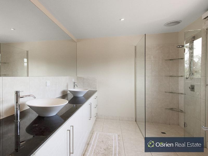 40 Oakhill Road West, Pearcedale VIC 3912