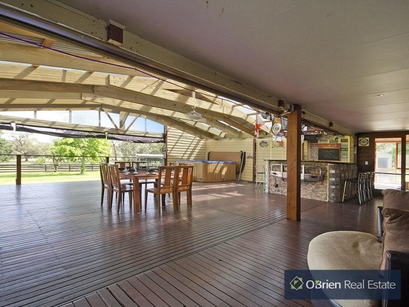 40 Oakhill Road West, Pearcedale VIC 3912