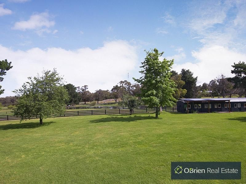 40 Oakhill Road West, Pearcedale VIC 3912