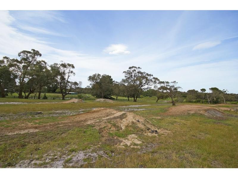 40 Oakhill Road West, Pearcedale VIC 3912