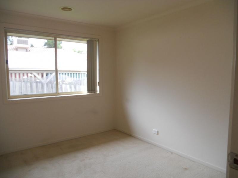 17 Wanderer Court, Berwick VIC 3806