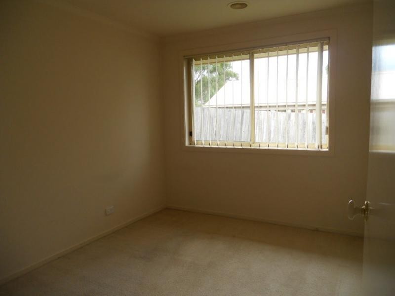 17 Wanderer Court, Berwick VIC 3806