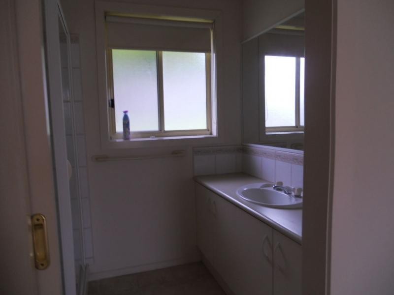 17 Wanderer Court, Berwick VIC 3806