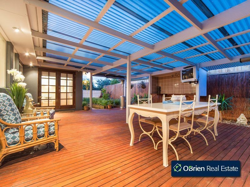 10 Millwood Avenue, Berwick VIC 3806