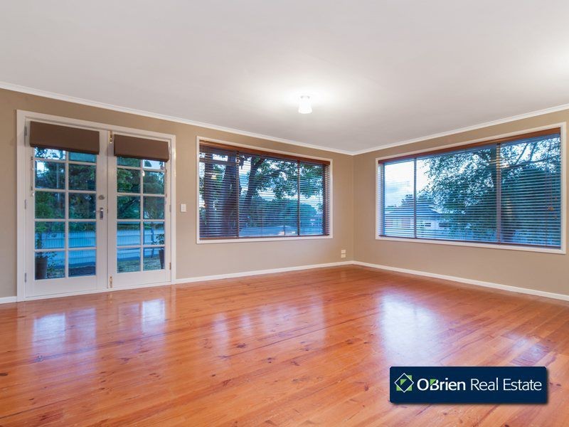 10 Millwood Avenue, Berwick VIC 3806