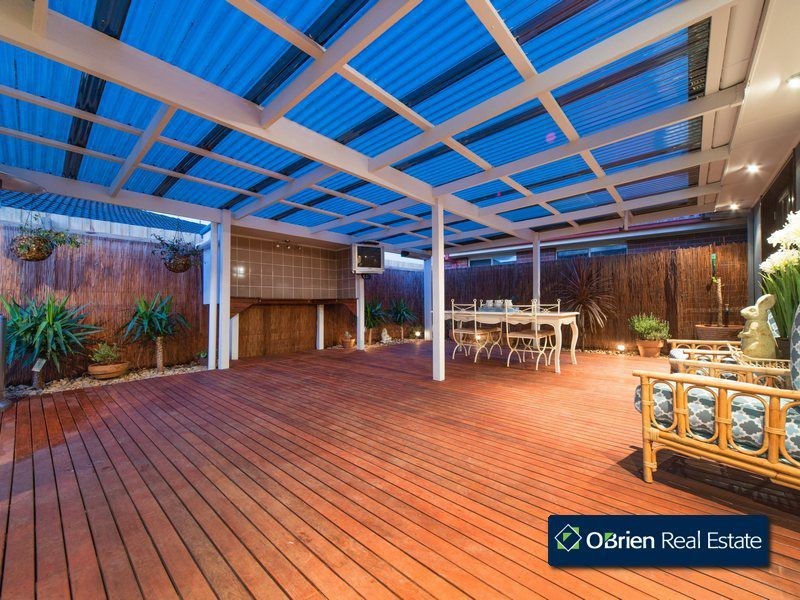 10 Millwood Avenue, Berwick VIC 3806