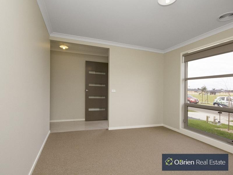 71 Frankland Street, Clyde North VIC 3978