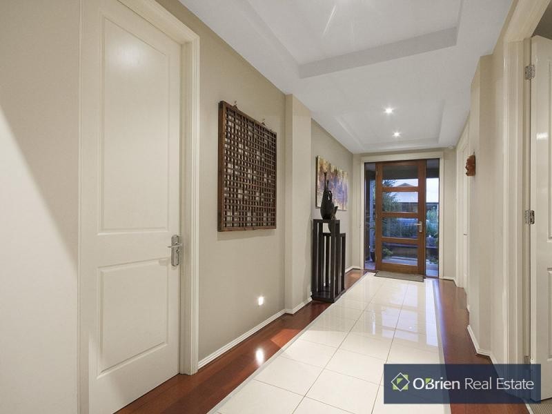 3 Phoenix Avenue, Cranbourne VIC 3977