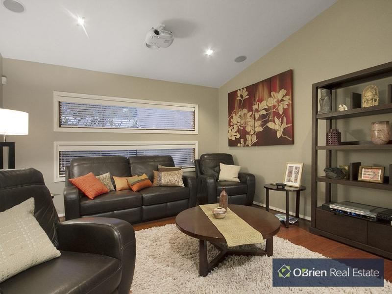 3 Phoenix Avenue, Cranbourne VIC 3977