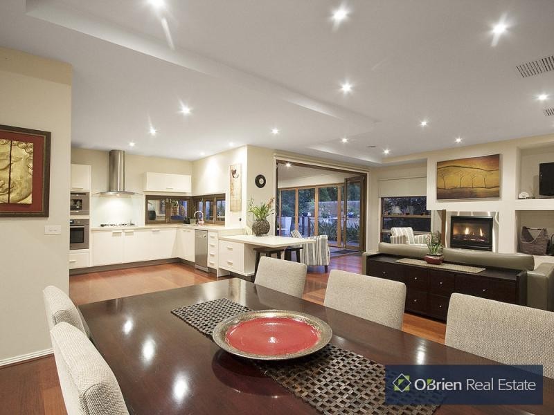 3 Phoenix Avenue, Cranbourne VIC 3977